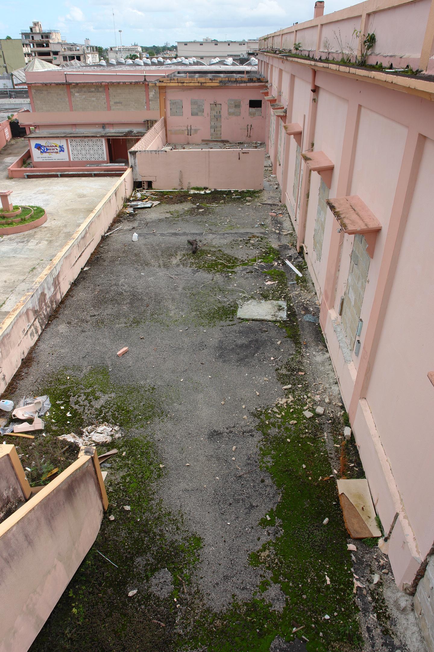 Colegio La Milagrosa - San Juan (Río Piedras) - 2011 00134